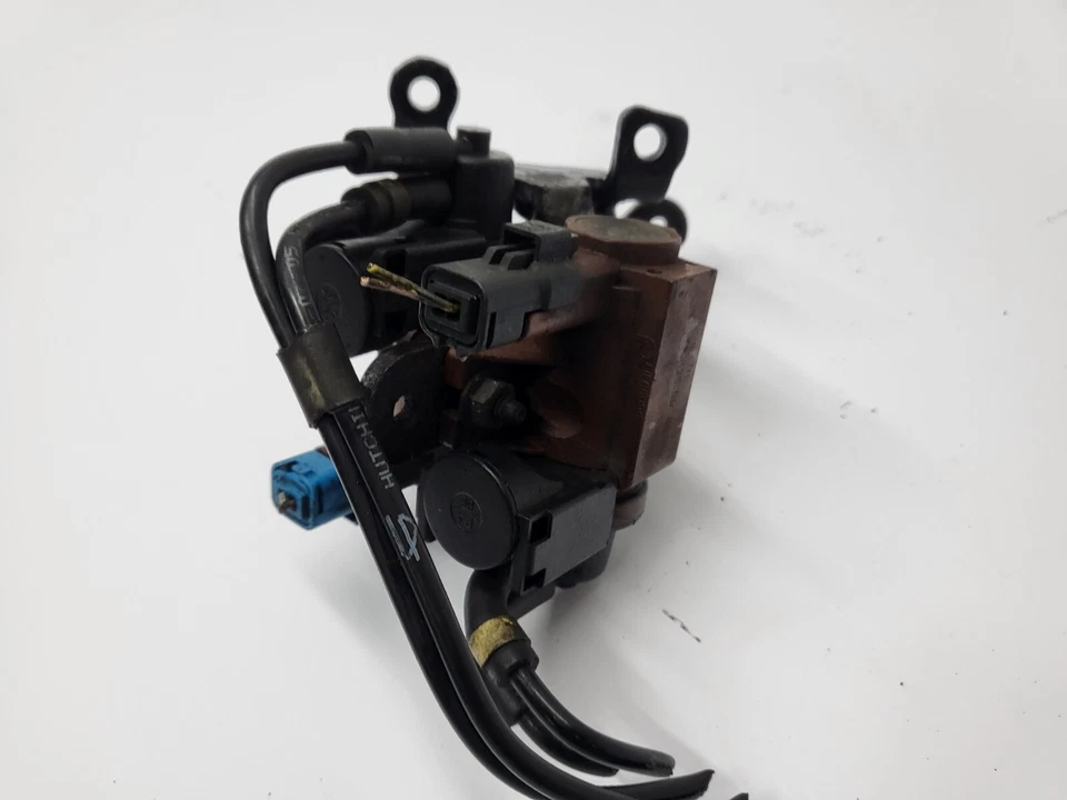 Peugeot 407 SW Vacuum Valve Solenoid Vacuum Valve (00) - Image 3 of 4