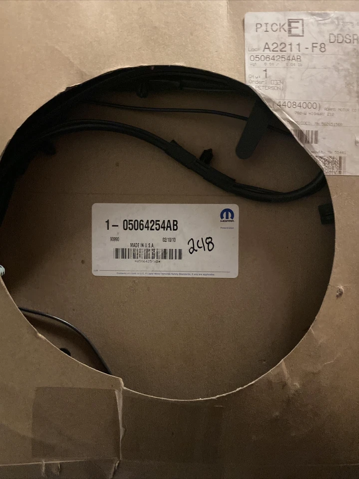 Novo Cabo de Antena de Rádio Mopar Chrysler Pacifica 2007-08 5064254AB Fabricante de Equipamento Original - Imagem 3 de 3