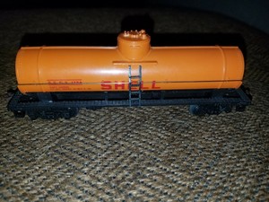 SHELL-SINGLE-DOME-TANK-CAR-HO-SCALE