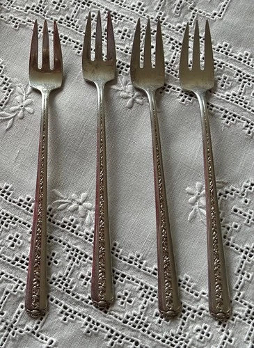 Rambler Rose by Towle Sterling Silver set of 4 Seafood Cocktail Fork 5.75"
