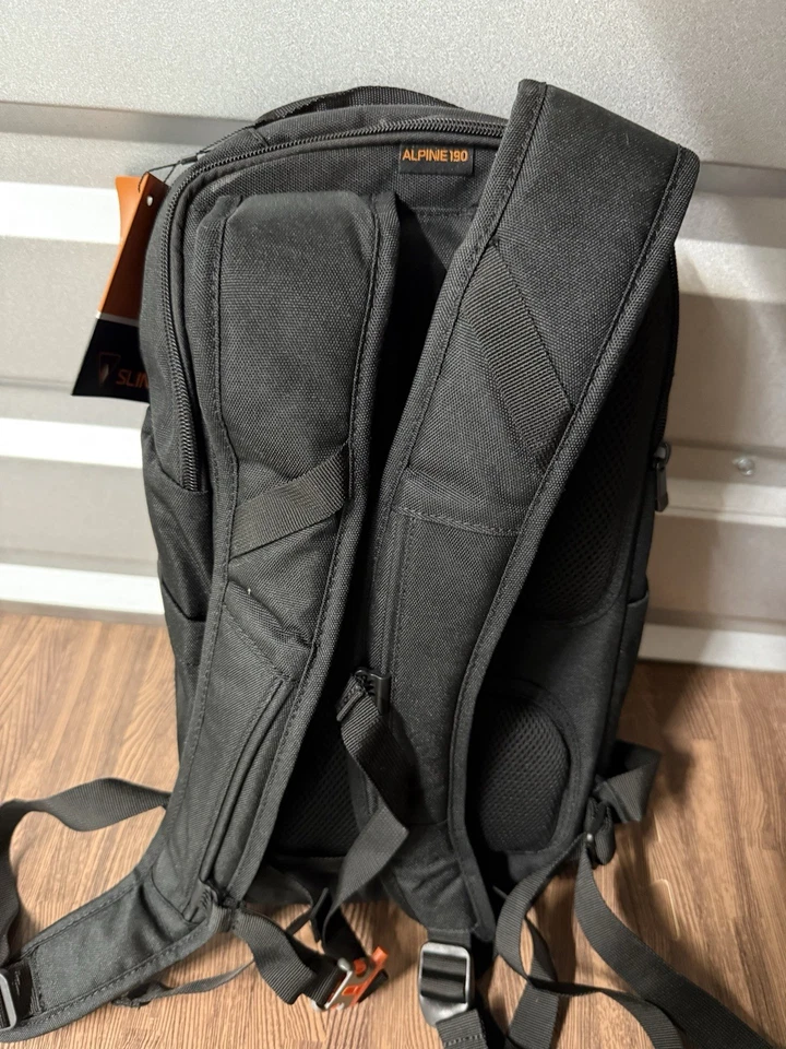 Mochila ligera Slinger Alpine 190 para cámara, portátil o dron Foto 2 de 3