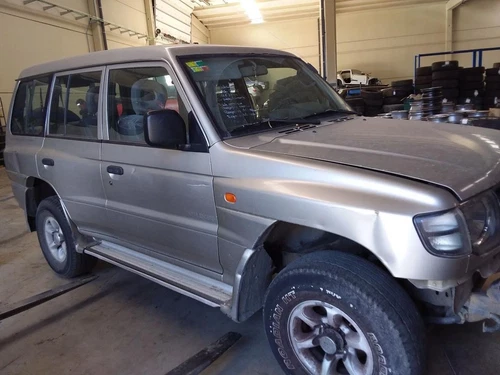 Osłona chłodnicy MR 300643/44 do MITSUBISHI GALLOPER (HYUNDAI)(02.1998) 2002 354135 - Zdjęcie 4 z 10