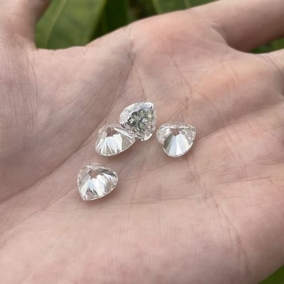 Wholesale White Blue Champagne 0.1-10ct Heart Moissanite Stone GRA VVS1