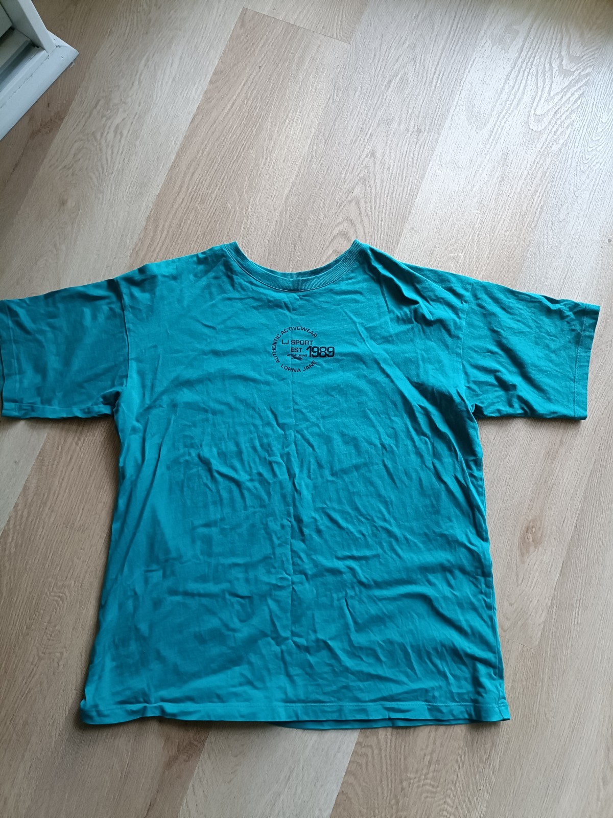 Picture 1 of 2