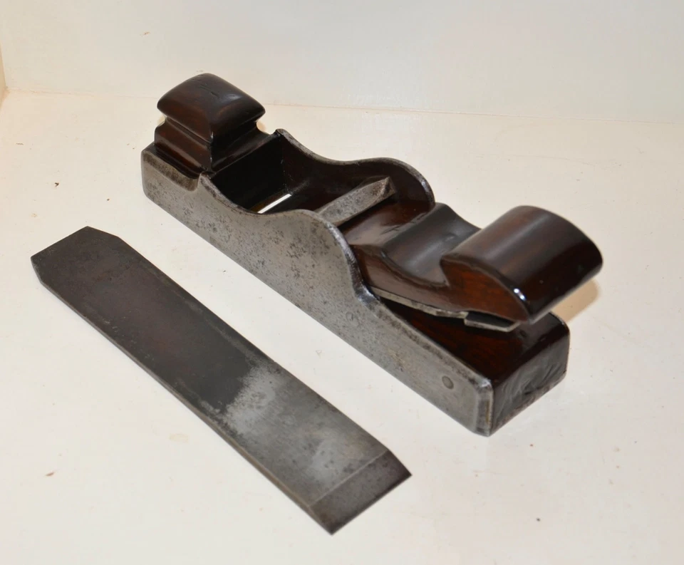 MAYBE COX OR BADGER? 8 3/16" X 2" DOVETAILED STEEL WALNUT INFILL MITRE PLANE - Image 2 of 4