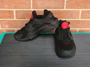 nike air huarache black floral