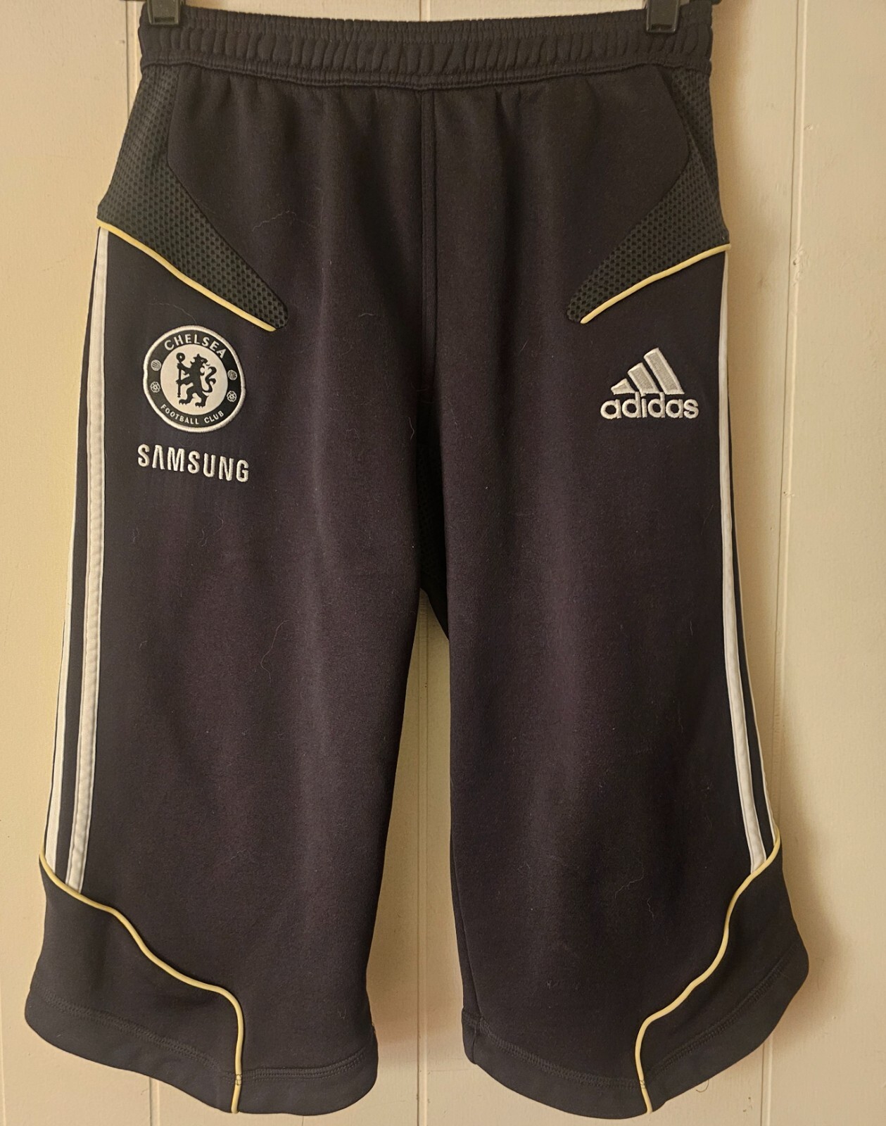 Picture 2 of 4