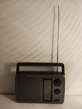 Vintage RadioShack Am/Fm Portable Radio Cat No 12-726