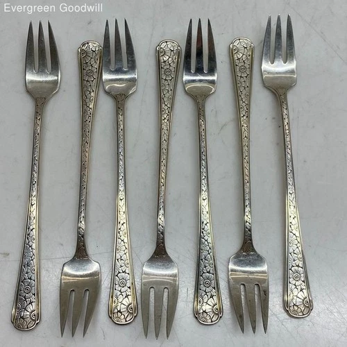 (E) Towle Old Brocade Sterling Silver Forks 135 Grams