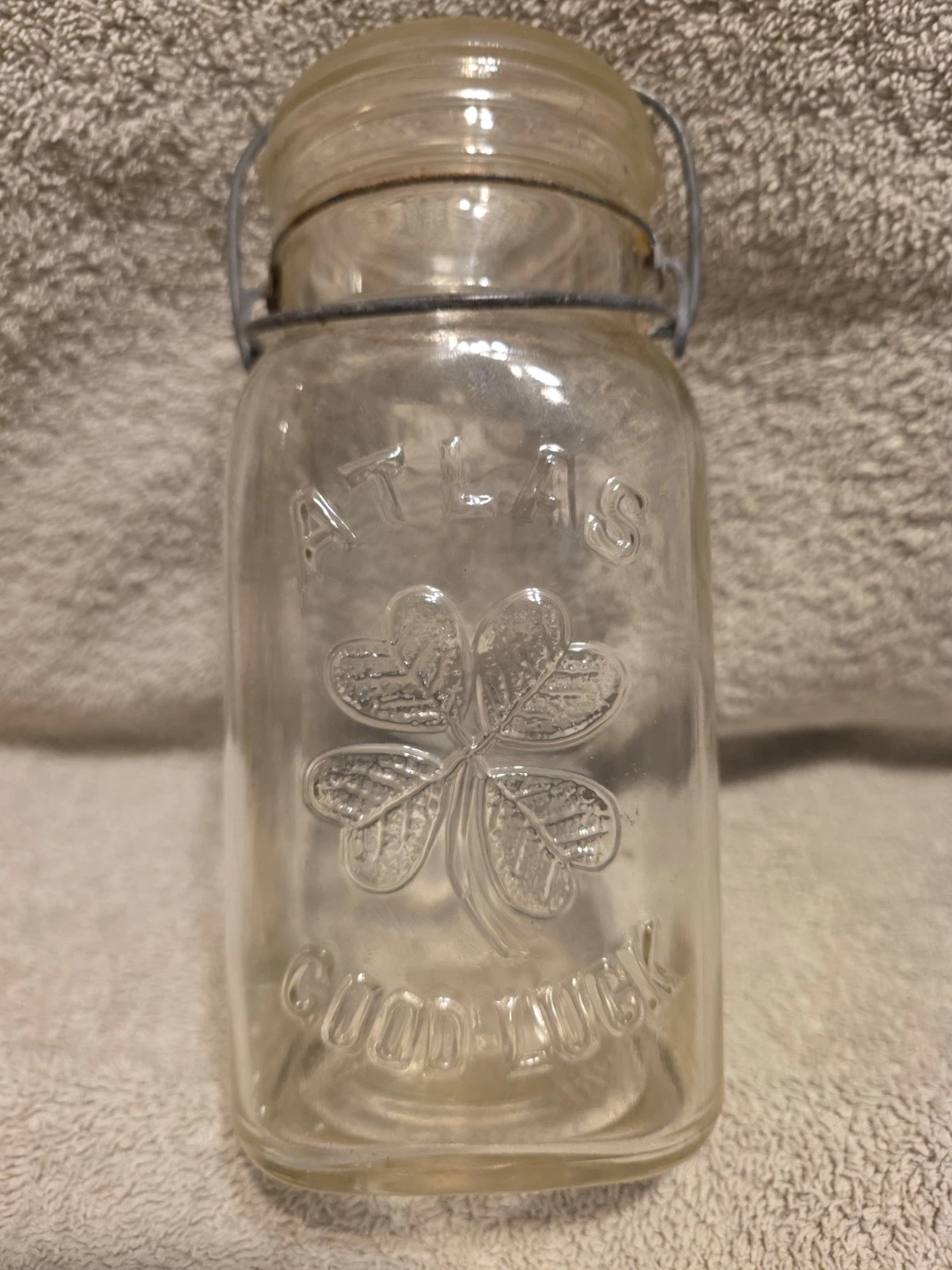Vintage Atlas GOOD LUCK Clover Mason Jar Glass Square W/Lid & Wire Bail 8"
