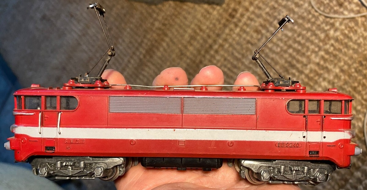 597205_6