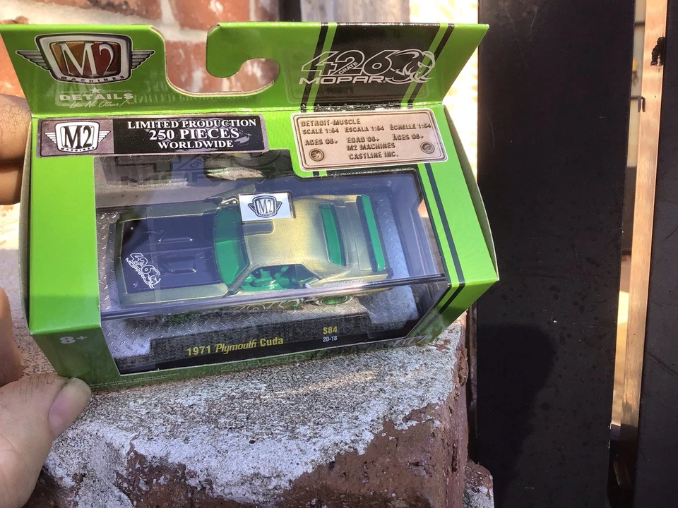1:64 M2 Machines 426 Crate Mopar 1971 Plymouth Cuda  Chase . RAW. - Image 4 of 4