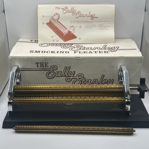 Vintage Sally Stanley Smocking Pleater 24 Rows In Original Box With Instructions