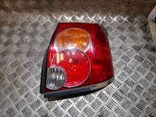 Feu arrière Toyota AVENSIS