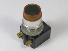 Square D 9001-K1L1G Ser A Push Button 110-120V 50/60Hz Green w/Guard USED