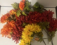 New and EUC Fall Flowers and Garland 15+BOUQUETS Artificial Flowers & Extras