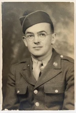 WWII US Army Soldier Identified Merrill Knoll Studio Portrait Military Photo
