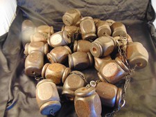 3 linked chains 3 1/4" x 2 1/4" wood dowels floats room decoration nautical art