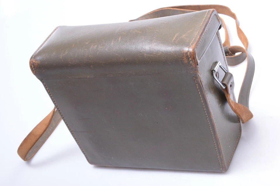 ✅ LEICA M LEATHER SMALL SYSTEM HARD CASE OLIVE GREEN, BROWNISH W/ FILTER CASE. - Image 2 of 4