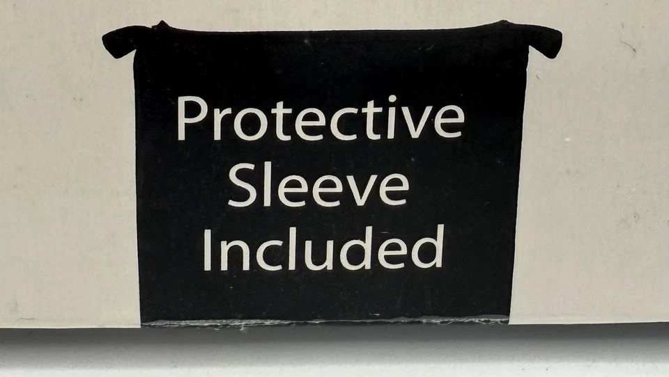 Disney Minnie Mouse iPad 2 Smart Cover Plus Protective Sleeve Included - Image 3 of 4