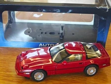 Autoart #72916 1/18 1986 CHEVROLET CORVETTE C4 red diecast model
