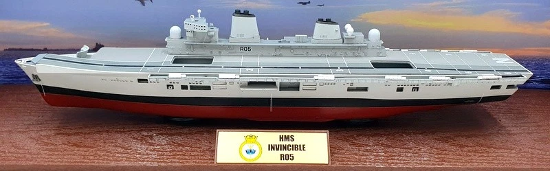Forces Of Valor 1/700 Scale MP-953001A - British HMS Invincible Falklands 1982 - Image 3 of 4
