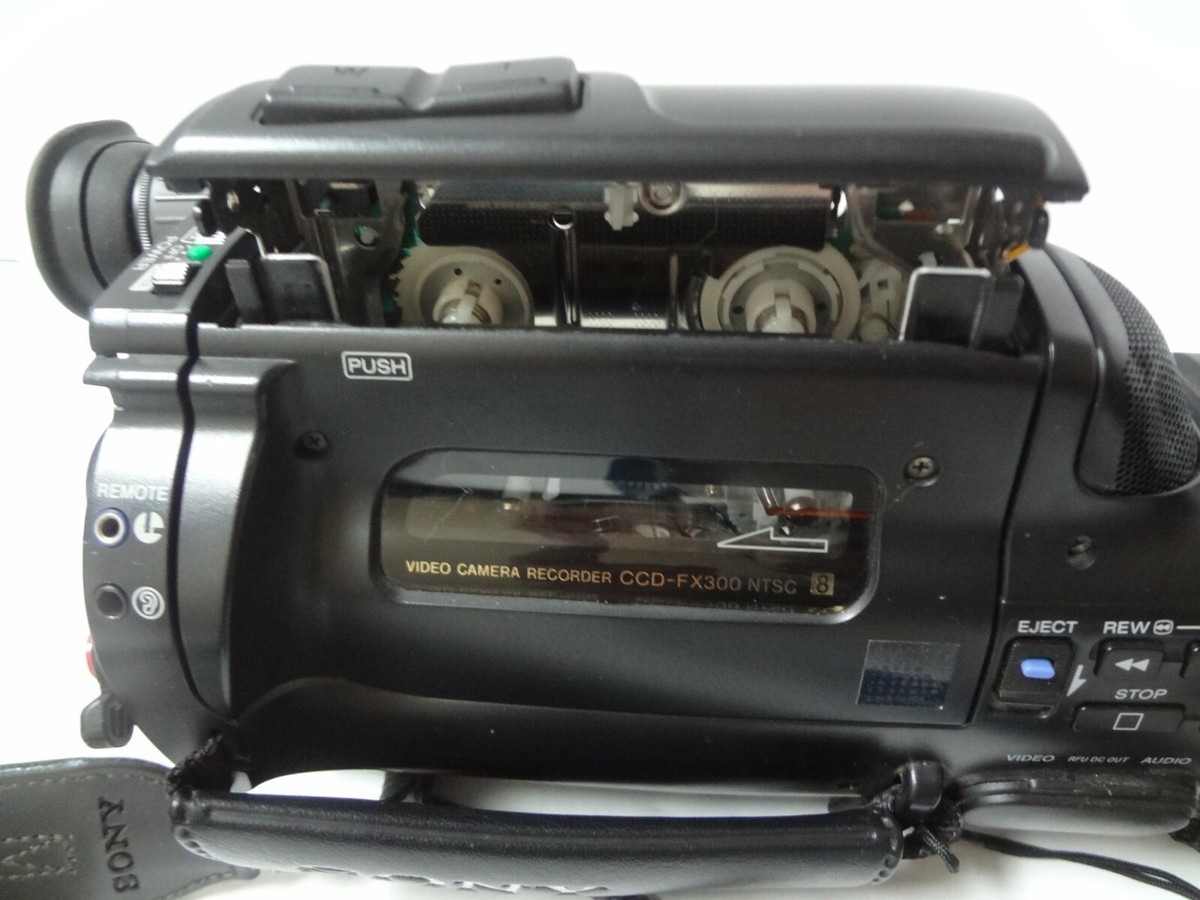 【希少動作品】SONY　CCD-F300　Video8　8mm対応 希少動作品】SONY CCD-F300 Video8 8mm対応 ◇カメラ機器 昭和