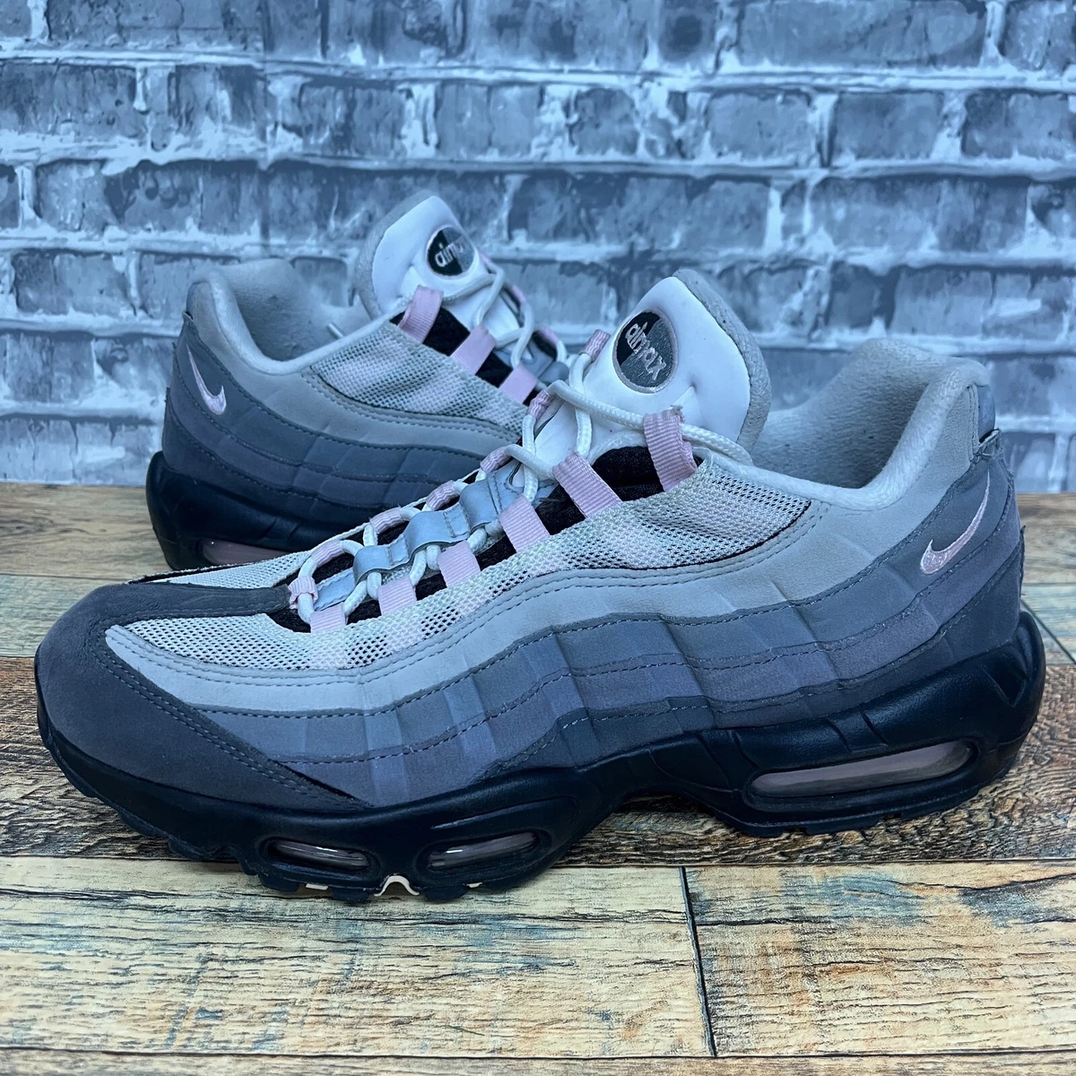 Nike Air Max 95 Pink Foam 2020 Mens Size 10 CJ0588-001 Grey White Black Pink OG