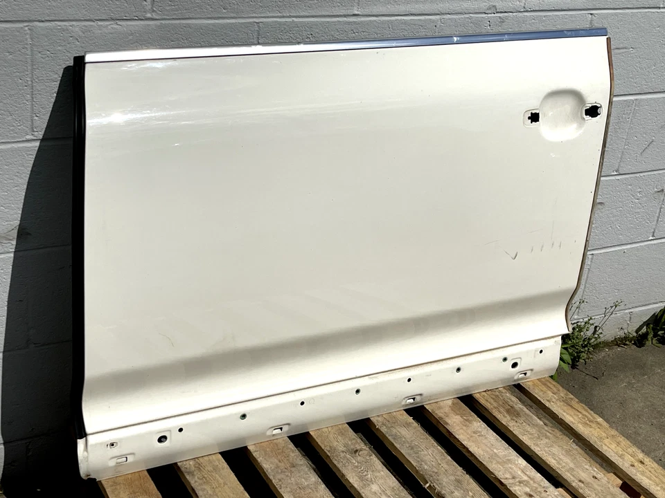 VOLKSWAGEN TOUAREG 2004-2010 CONDUCTOR PUERTA DELANTERA CARCASA OEM BLANCO Foto 3 de 4