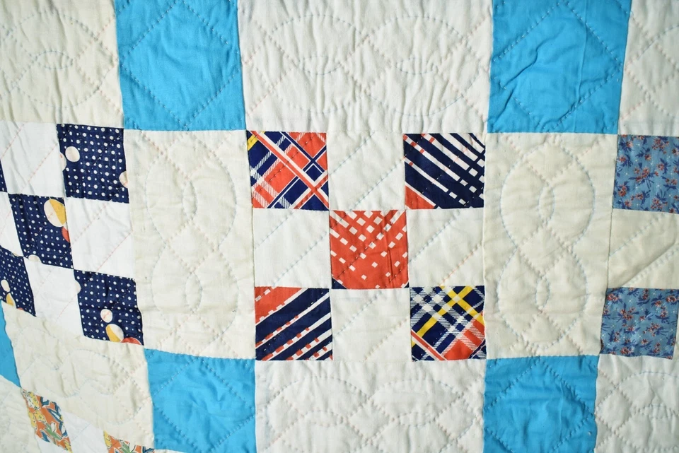 Large BEAUTIFUL 30's Nine Patch Antique Quilt ~Solid Blue Accents!! - Image 4 of 4