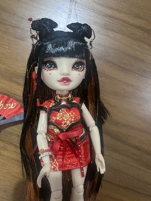 Lily Cheng Rainbow High Doll Limited Edition Chinese New Year E4