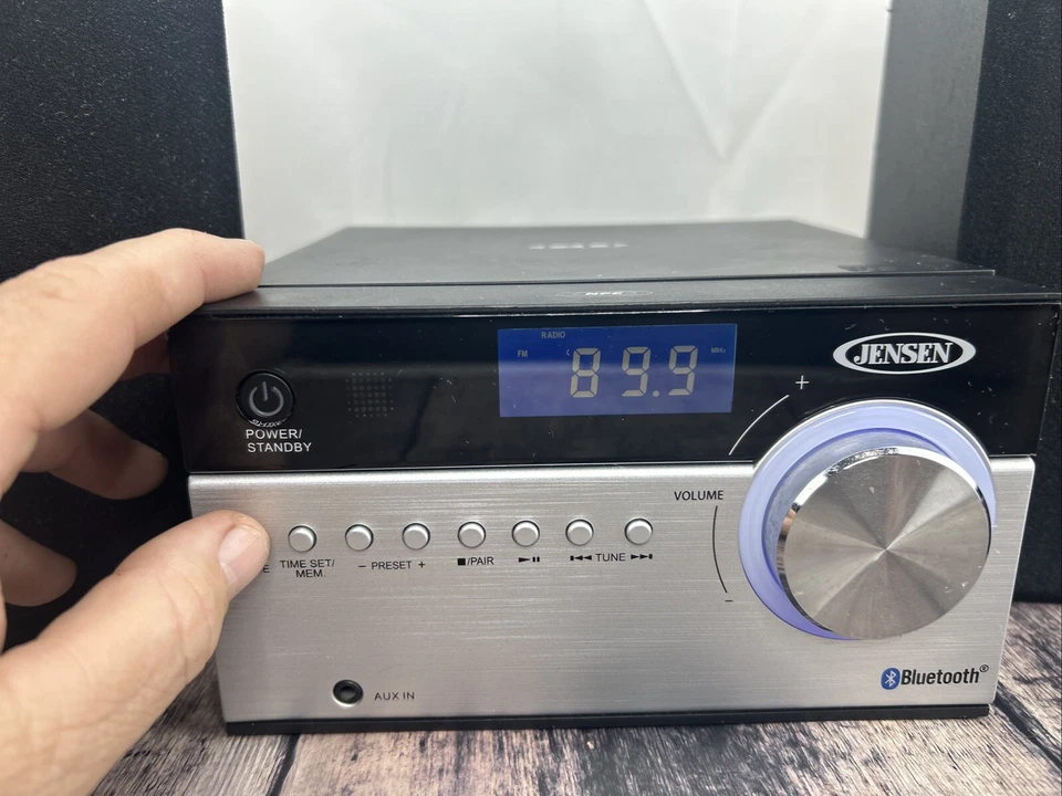 Jensen JBS-200 Bluetooth CD Music System With Digital AM/FM Stereo Receiver - Image 4 of 4