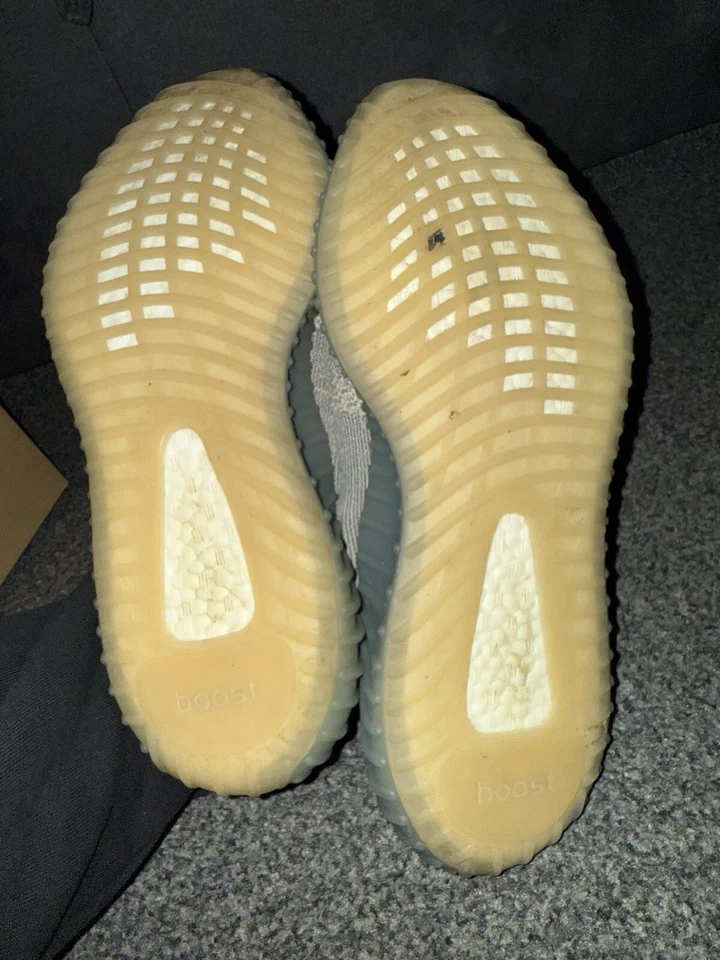 Size 10.5 - adidas Yeezy Boost 350 V2 Low Israfil, photo 3 of 5