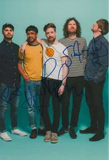 Kaiser Chiefs autographs signed 20x30 cm picture