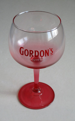 Gordon's Gin Premium Pink Ballonglas Glas Ginglas Stielglas -  pink - s. Fotos