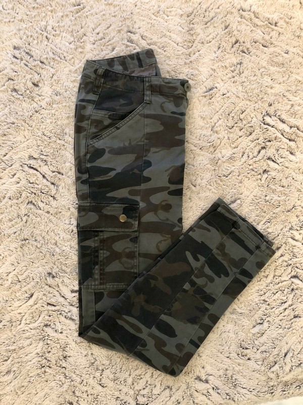 Victoria's Secret London Jean - Green/Brown Camo Straight Leg Pant, Size 0