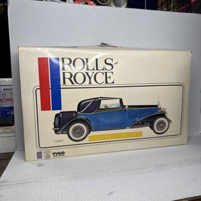 車　ＰＯＣＨＥＲ　プラモデル　ＲＯＬＬＳ ・ ＲＯＹＣＥ　ファントムⅡ　１９３２ A 1:8 scale Pocher 1932 Rolls-Royce Phantom II Drop Head