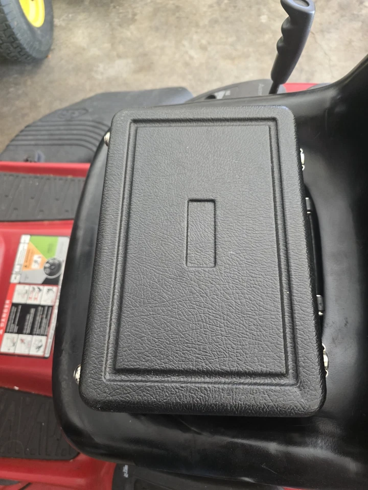 Clarinete bajo Yamaha YCL-221 II modelo estudiante con estuche rígido Foto 2 de 2