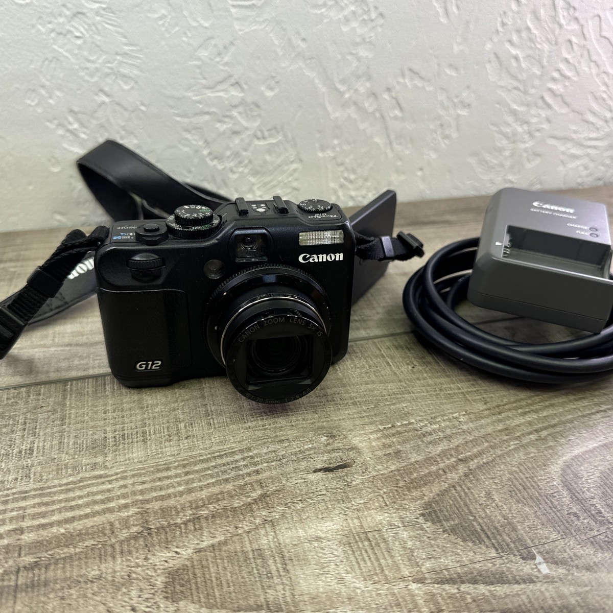 Canon PowerShot G12 10.0MP Digital Camera - Black for sale Canon PowerShot G12 10.0MP Digital Camera - Black for sale