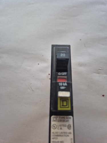 Square D Circuit Breaker #QOB120CAFI DP3640 120V 20A 1 pole - Picture 7 of 8