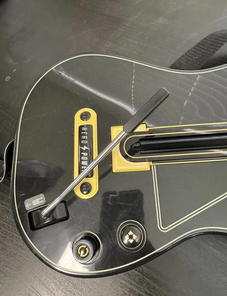 Guitar Hero Wireless Guitar with Strap PS3 PS4 PS5 Xbox Wii 0000654 No Dongle - Image 2 of 4