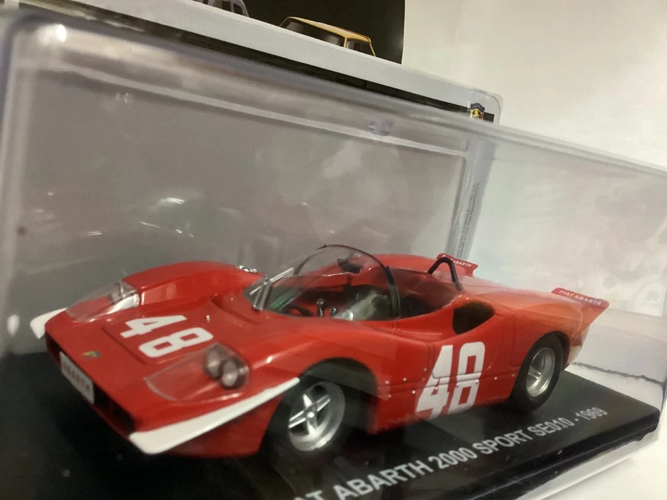 FIAT ABARTH 2000 Sport SE010 1969  Abarth Collection 1/24 metallo - Immagine 4 di 4