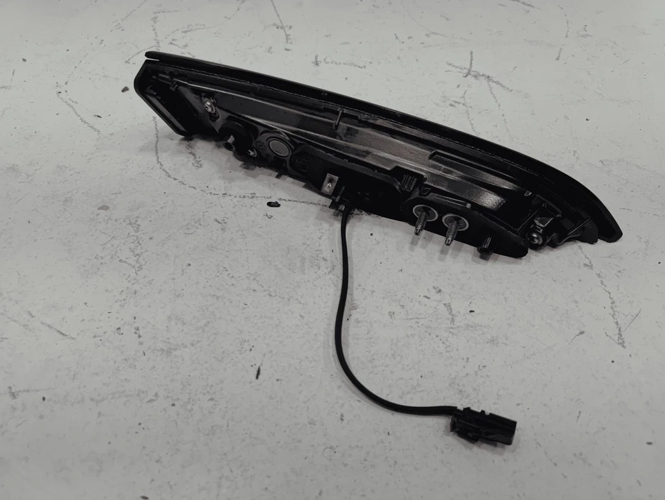 2024 Buick Envista lanterna traseira direita lateral do passageiro lanterna traseira interna fabricante de equipamento original - Imagem 2 de 4