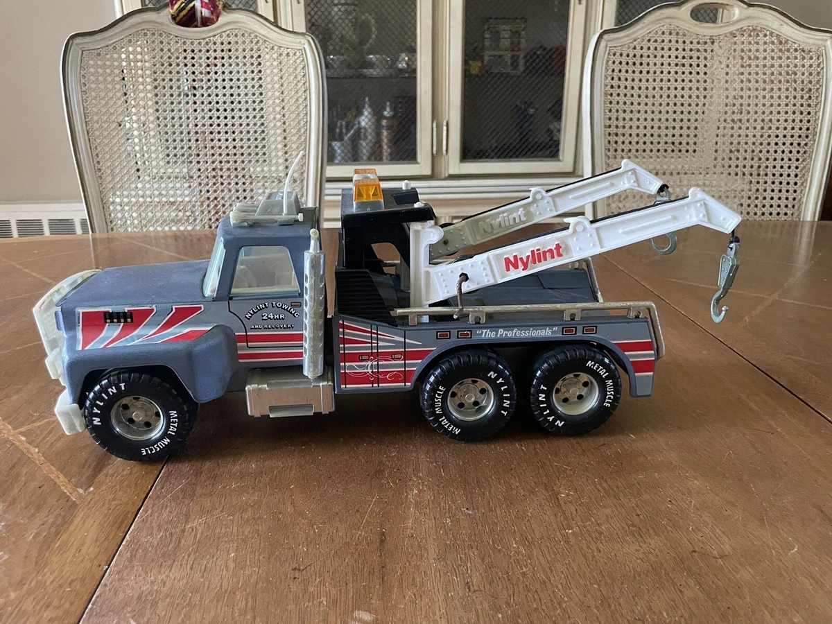 Vntg Nylint Ford 9000 Tow Truck recovery Vehicle pre Owned Metal