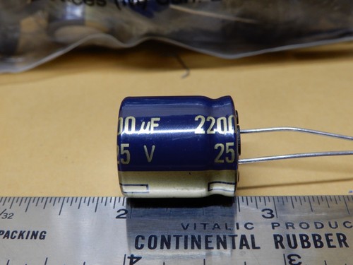 Panasonic 2200uf 25V Electrolytic Capacitors FC Radial Leads Qty 50 - Afbeelding 2 van 4