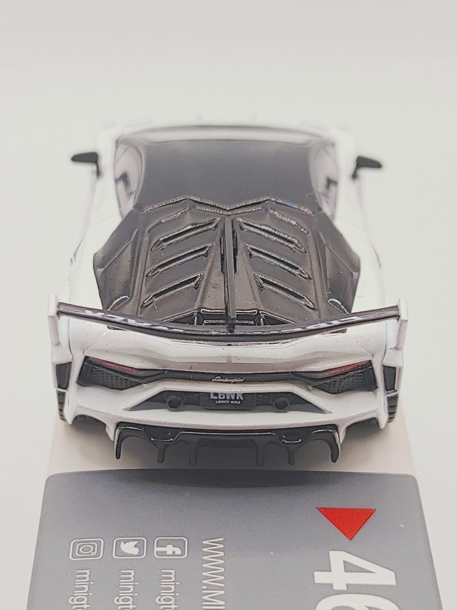 miniGT1/64 LB☆WORKSNissan GT-RMattewhite s-l1200.jpg