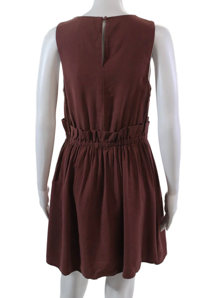 J.O.A. Vestido para mujer plisado con cordón cintura cuello redondo sin mangas marrón talla S Foto 3 de 4