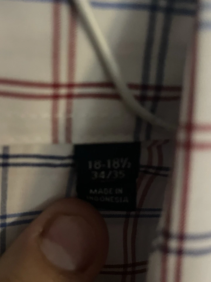 IZOD Button Down Dress Shirt - Men’s 2XL 18.5 34:35 - Red White & Blue Worn Once - Image 3 of 4