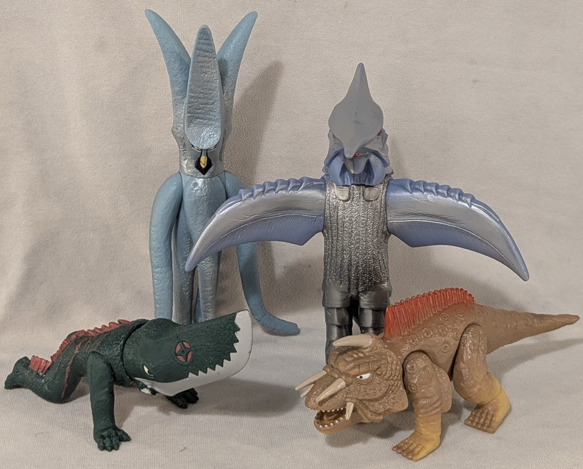 GAMERA THE BOX 限定フィギュア２体セット Bandai Gamera Memorial Box Gyaos Zigra Guiron Viras 7 Monsters