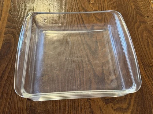 Vintage Pyrex Made in  USA 222 AA-17 Made in USA 8x8 Square Clear Baking Dish